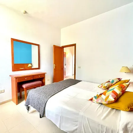 Modern Apartment, Wifi, Pool, Beach, Tenerife South