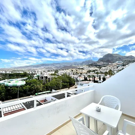 Modern Apartment, Wifi, Pool, Beach, Tenerife South Costa Adeje (Tenerife)