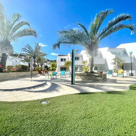 Modern Apartment, Wifi, Pool, Beach, Tenerife South Lejlighed *