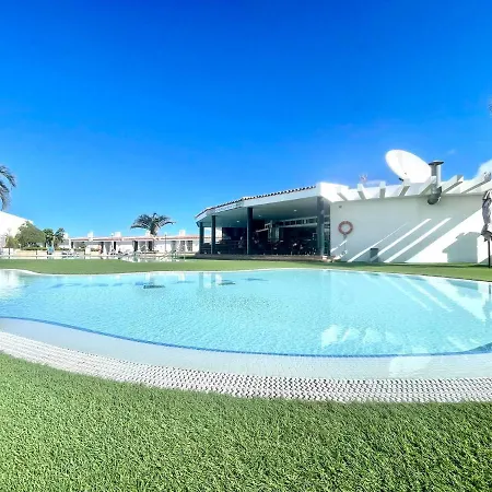 Modern Apartment, Wifi, Pool, Beach, Tenerife South Apartment Costa Adeje (Tenerife)