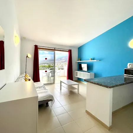 Modern Apartment, Wifi, Pool, Beach, Tenerife South