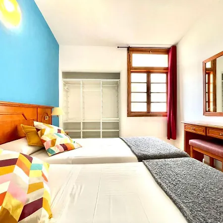Modern Apartment, Wifi, Pool, Beach, Tenerife South Costa Adeje (Tenerife)