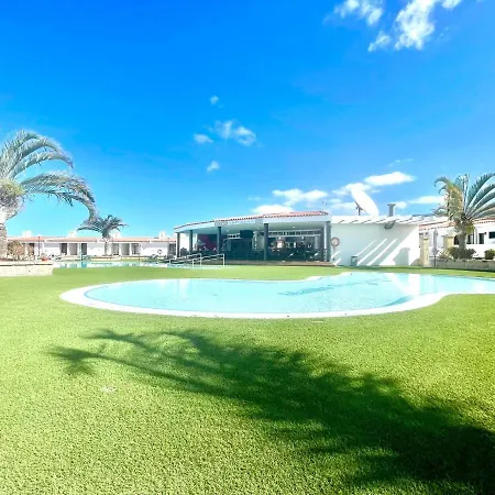 Apartment Modern Apartment, Wifi, Pool, Beach, Tenerife South *