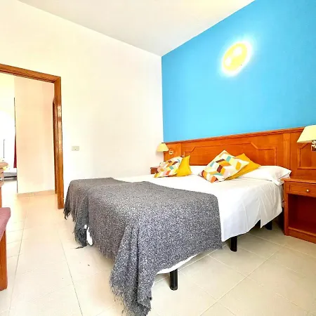 Modern Apartment, Wifi, Pool, Beach, Tenerife South Costa Adeje (Tenerife)