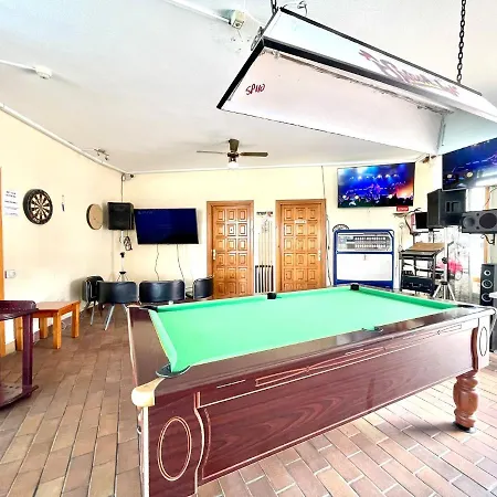 Modern Apartment, Wifi, Pool, Beach, Tenerife South Apartment *